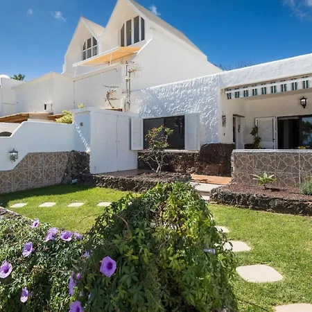 펜션 Haus Mit Garten Und Meerblick Casa Silvia 코스타카르마